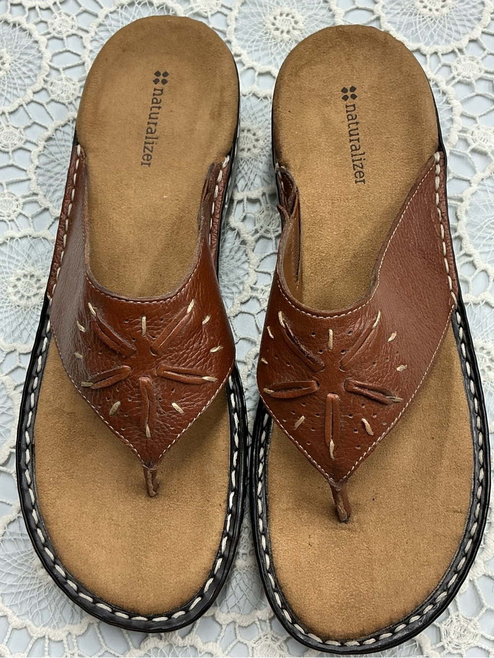 Naturalizer Brown Leather Thong Sandals with Decorative Stitching